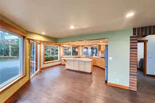 31710 Sunrise Beach Ct NE, Kingston, WA 98346 - Photo 4