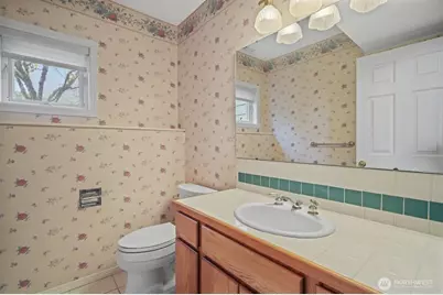 126 Cormorant Drive, Steilacoom, WA 98388 - Photo 16