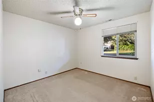 604 Hawks Glen Dr SE, Olympia, WA 98513 - Photo 16