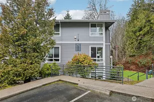 3927 243rd Pl SE, Bothell, WA 98021 - Photo 2
