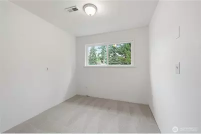 11805 3rd Avenue S, Seattle, WA 98168 - Photo 24