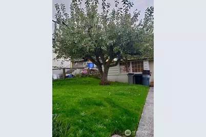 640 Bell Street, Edmonds, WA 98020 - Photo 4