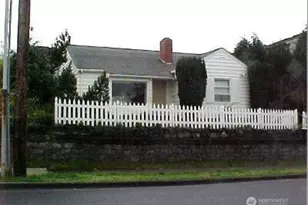 640 Bell St, Edmonds, WA 98020 - Photo 2
