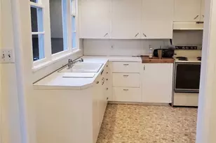 640 Bell St, Edmonds, WA 98020 - Photo 12