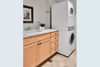 121 E Edgar Street, Seattle, WA 98102 - Photo 34