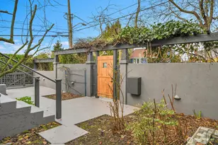 121 E Edgar St, Seattle, WA 98102 - Photo 10