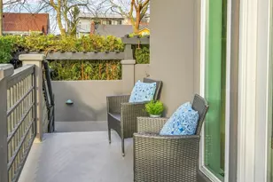 121 E Edgar St, Seattle, WA 98102 - Photo 12