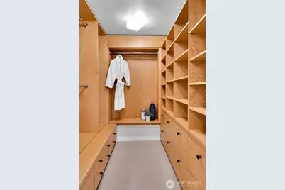 121 E Edgar Street, Seattle, WA 98102 - Photo 28