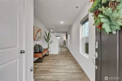 7922 26th Avenue SE, Lacey, WA 98503 - Photo 2