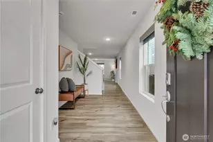 7922 26th Ave SE, Lacey, WA 98503 - Photo 2