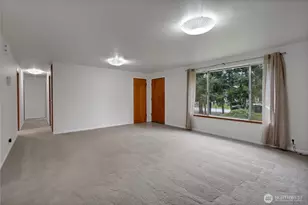 222 175th St E, Spanaway, WA 98387 - Photo 8