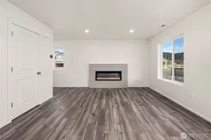 1356 Salzer Crk Dr, Centralia, WA 98531 - Photo 8