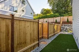 19512 81st Pl NE, Kenmore, WA 98028 - Photo 36