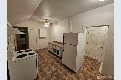 211 E Commercial Street, Dayton, WA 99328 - Photo 8