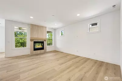 19515 81st Place NE #1, Kenmore, WA 98028 - Photo 8