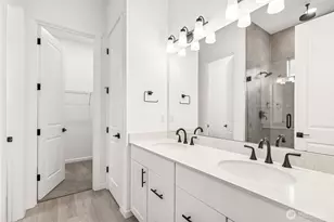 319 Crested Butte Blvd, Mount Vernon, WA 98273 - Photo 8