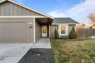 960 S 11th Avenue, Othello, WA 99344 - Photo 2