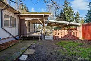 20006 117th St E, Bonney Lake, WA 98391 - Photo 4