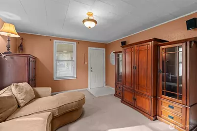 7601 25th Avenue E, Tacoma, WA 98404 - Photo 6