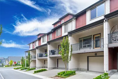 561 NE Ellis Drive, Issaquah, WA 98029 - Photo 2