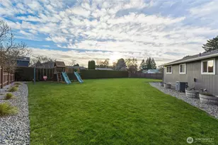 1266 SE Independence Dr, College Place, WA 99324 - Photo 24