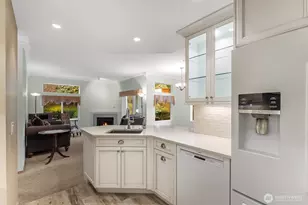 4006 S 222nd Pl, Kent, WA 98032 - Photo 4