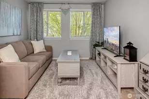 300 10th Ave, Seattle, WA 98122 - Photo 2