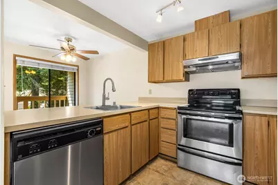 17425 119th Lane SE #D30, Renton, WA 98058 - Photo 6