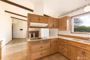 141 Bay View St, Sequim, WA 98382 - Photo 10