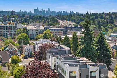 7009 9th Avenue NE, Seattle, WA 98115 - Photo 4