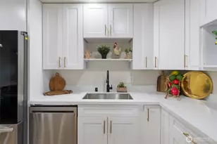 8821 S D St, Tacoma, WA 98444 - Photo 10