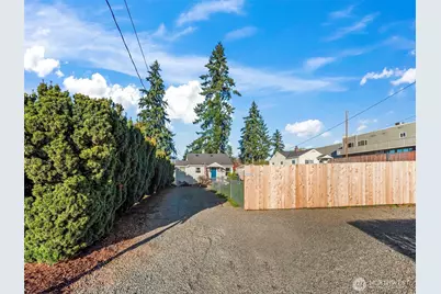 1022 Sheridan Road, Bremerton, WA 98310 - Photo 4