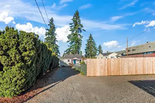 1022 Sheridan Rd, Bremerton, WA 98310 - Photo 4