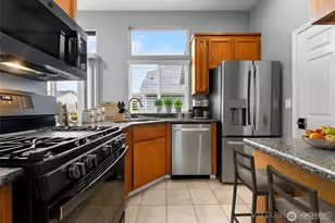 3263 Lois Ln, Enumclaw, WA 98022 - Photo 8