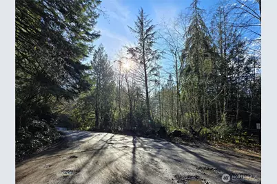 2 Xxx Sand Dollar Road W, Bremerton, WA 98312 - Photo 4