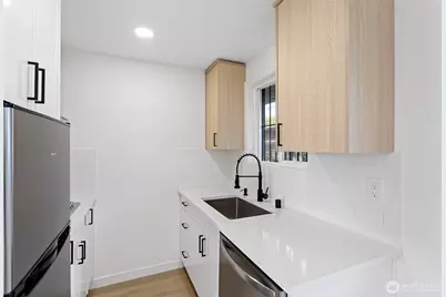 15124 Washington Avenue SW, Lakewood, WA 98498 - Photo 10