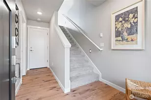 14424 Madison Way, Lynnwood, WA 98087 - Photo 2