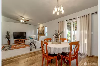 20119 86th Avenue Ct E, Spanaway, WA 98387 - Photo 14