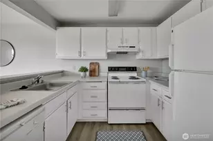 28610 16th Ave S, Federal Way, WA 98003 - Photo 8