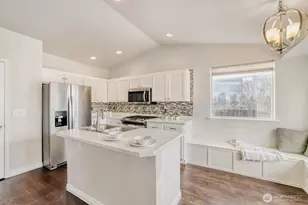 1704 88th Dr SE, Lake Stevens, WA 98258 - Photo 6