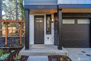 537 NW Juniper St, Issaquah, WA 98027 - Photo 2