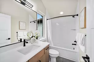 537 NW Juniper St, Issaquah, WA 98027 - Photo 32