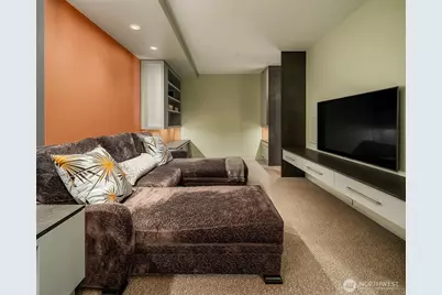 715 2nd Avenue #1501, Seattle, WA 98104 - Photo 24