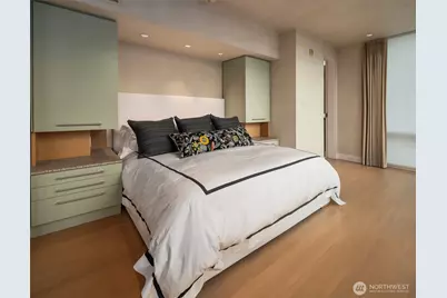 715 2nd Avenue #1501, Seattle, WA 98104 - Photo 32