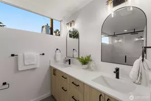 1203 D N Allen Pl, Seattle, WA 98103 - Photo 10