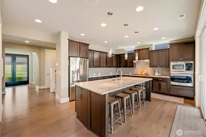 619 Graham Avenue NE, Renton, WA 98059 - Photo 6