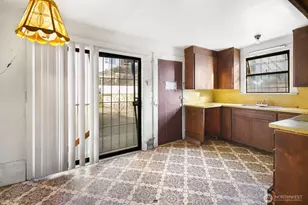 3226 S Edmunds St, Seattle, WA 98118 - Photo 10