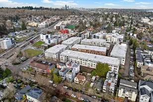 3226 S Edmunds St, Seattle, WA 98118 - Photo 28