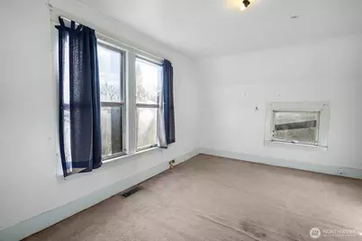 3226 S Edmunds Street, Seattle, WA 98118 - Photo 18