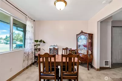 2951 Douglas, Longview, WA 98632 - Photo 8